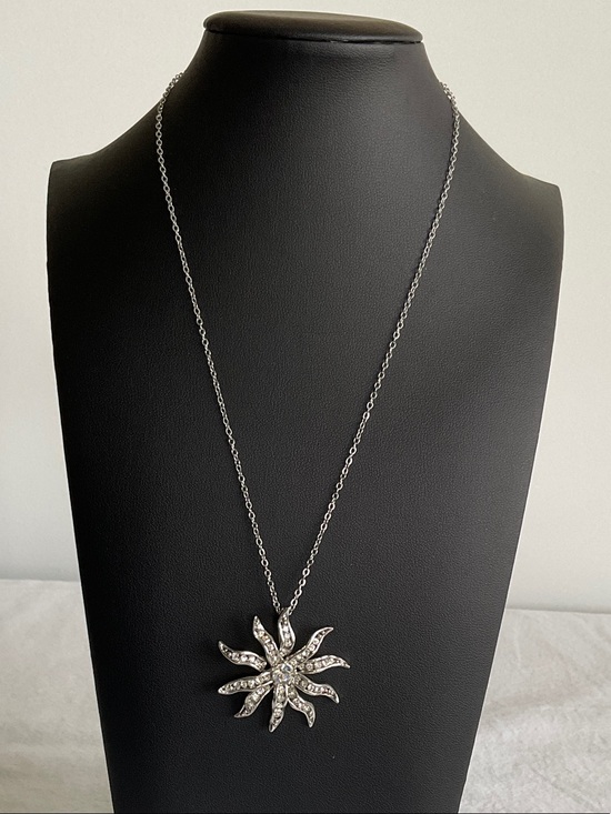 Jewelry - Silver Sunburst Crystal Necklace